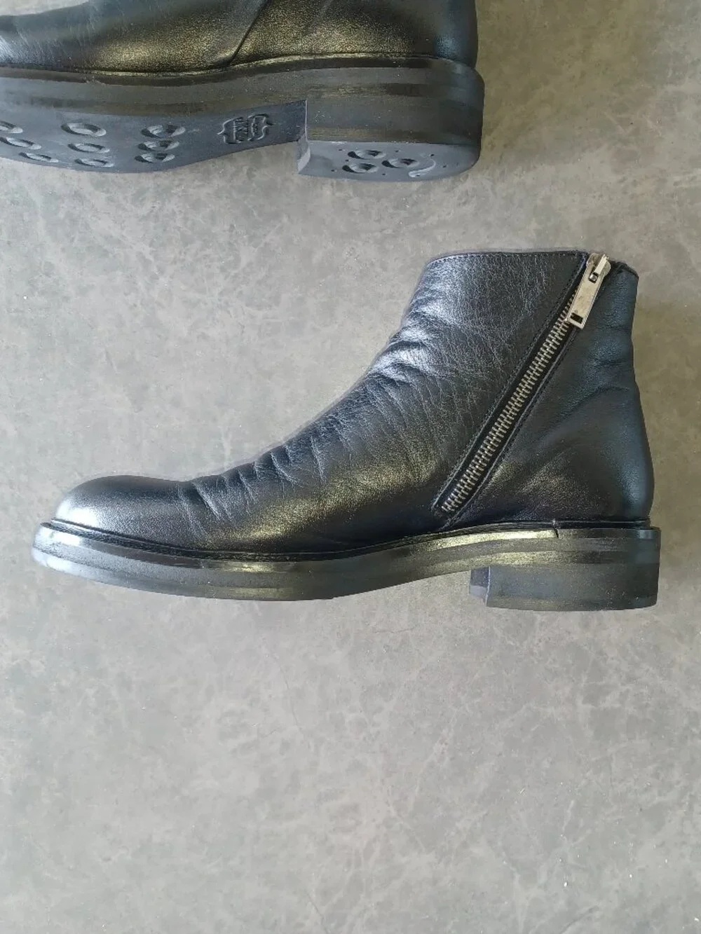 Thursday Boot Co Women's Zip-Up Boot Size 8 Black